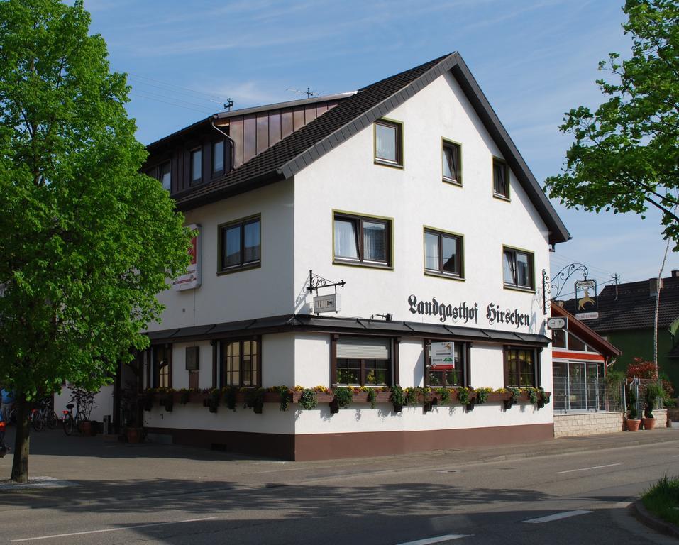 Hotel - Restaurant Hirschen - Werneths Landgasthof Beim Europa- Park Rust ラインハウゼン エクステリア 写真