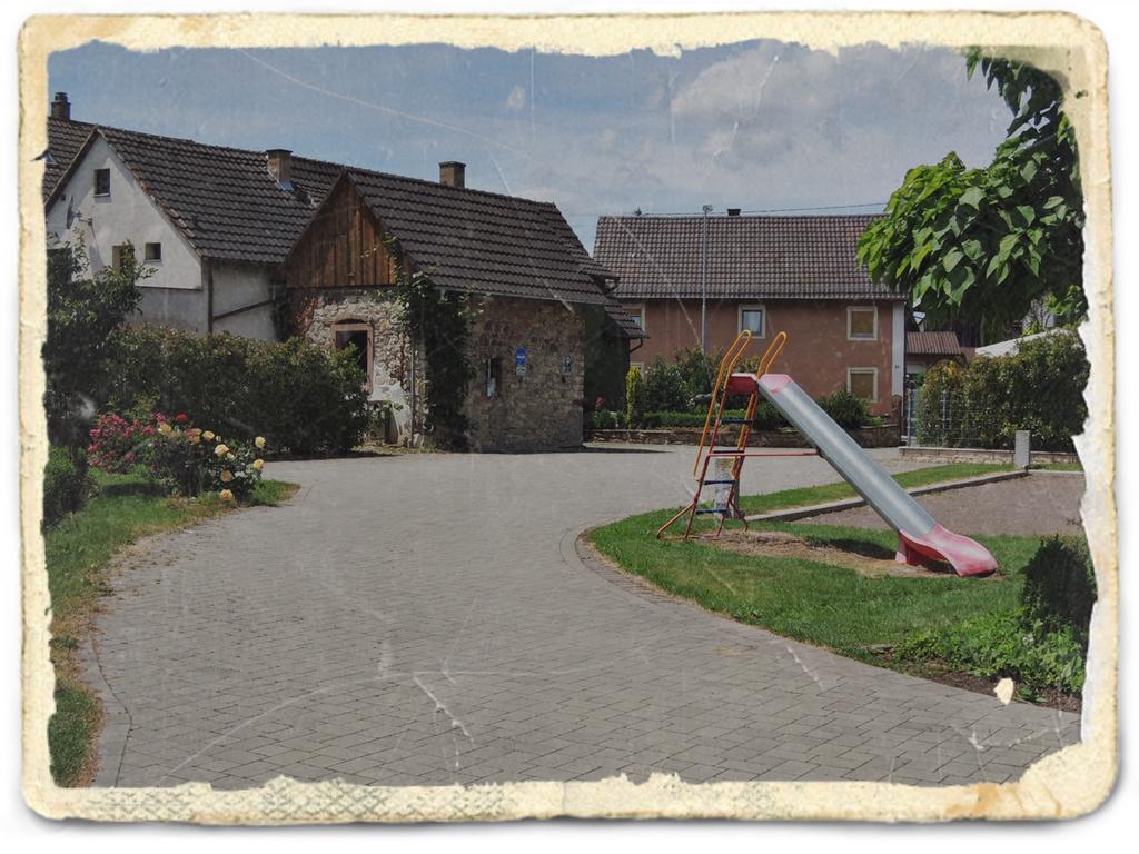Hotel - Restaurant Hirschen - Werneths Landgasthof Beim Europa- Park Rust ラインハウゼン エクステリア 写真